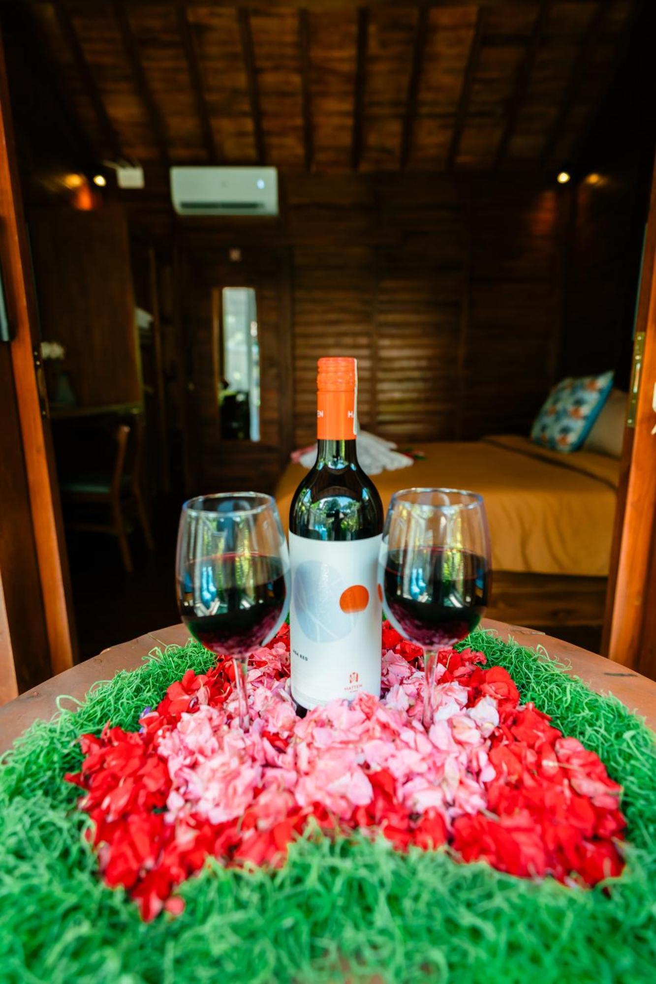 Ngesil Private Joglo & Pool Hotel Ubud Buitenkant foto