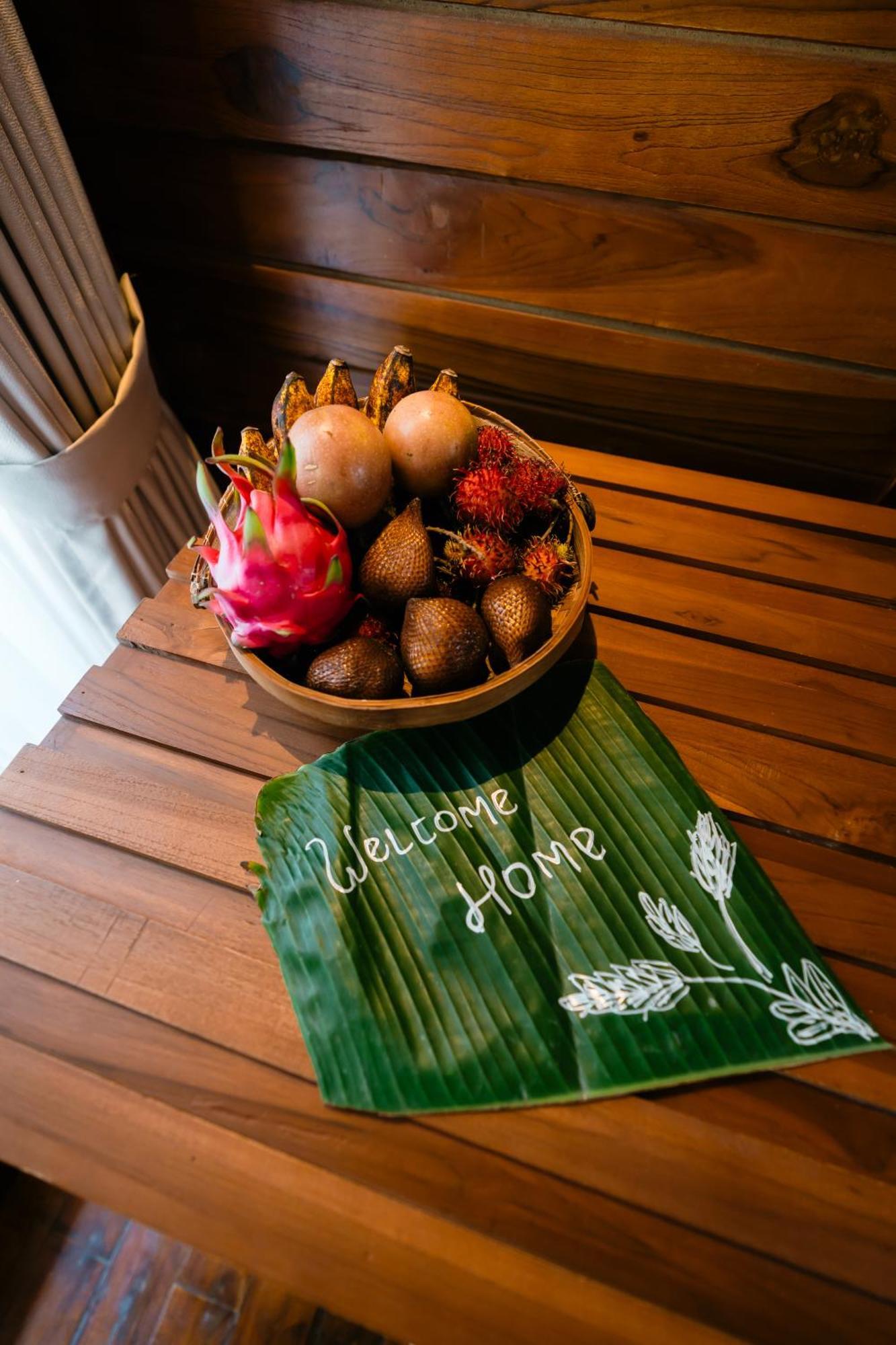 Ngesil Private Joglo & Pool Hotel Ubud Buitenkant foto