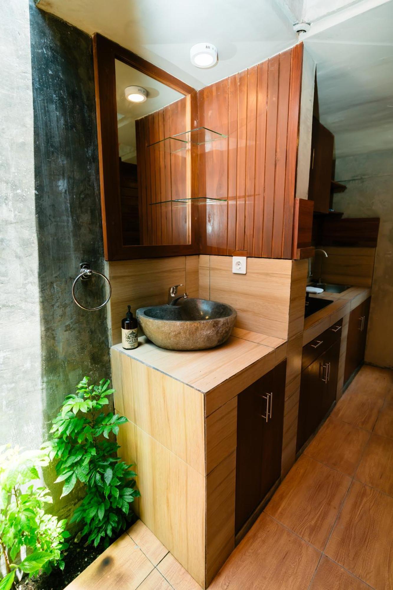 Ngesil Private Joglo & Pool Hotel Ubud Buitenkant foto